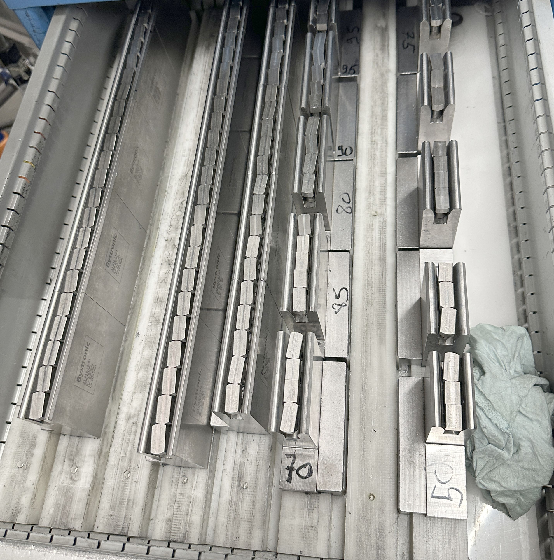 Image for product 9995874271571