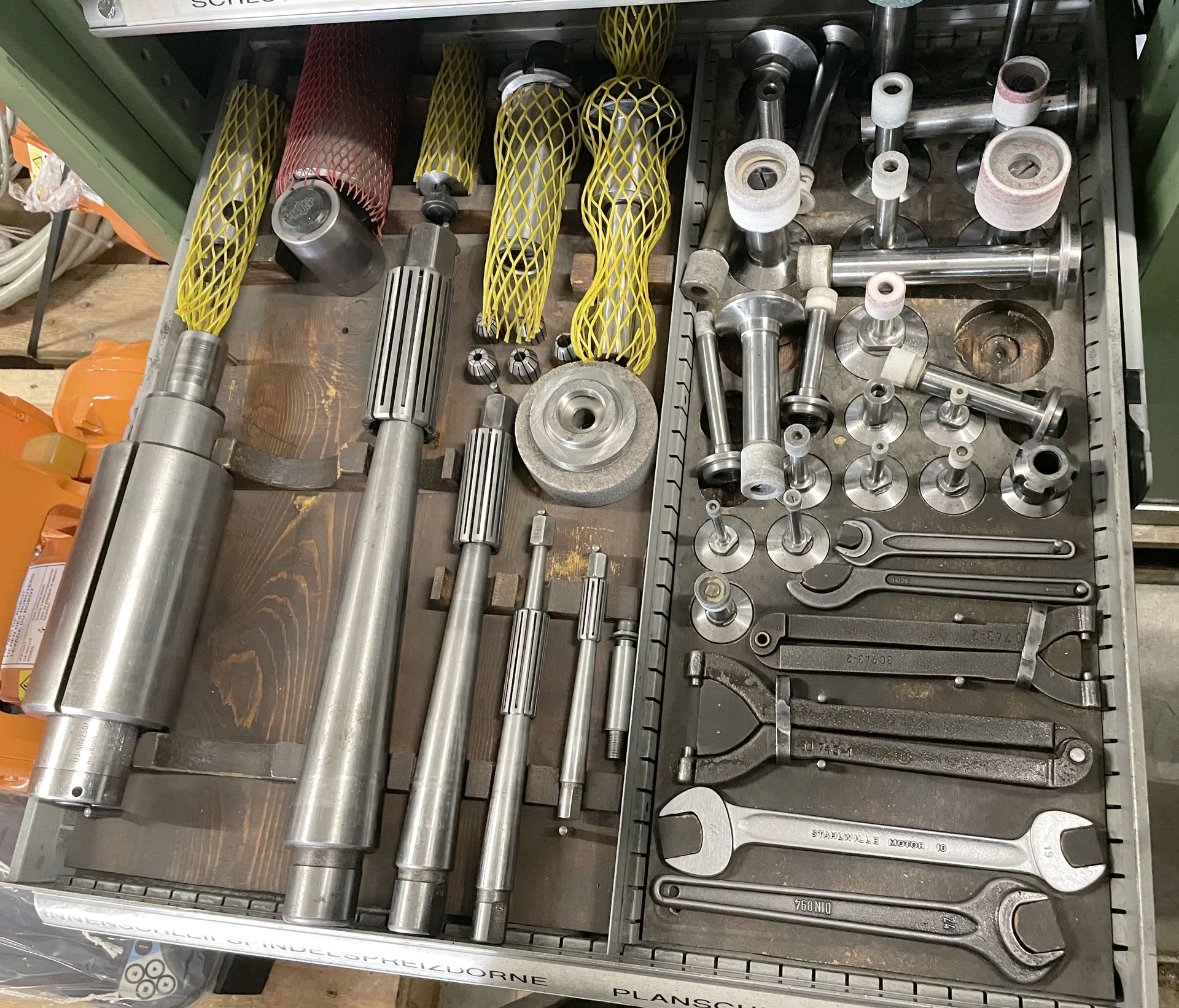 Image for product 9924070277459