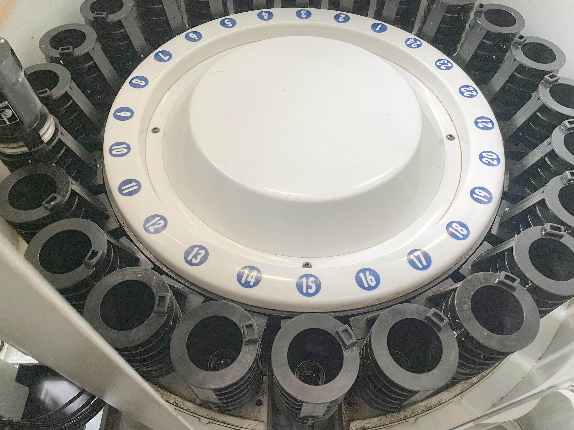 Image for product 9923784474963