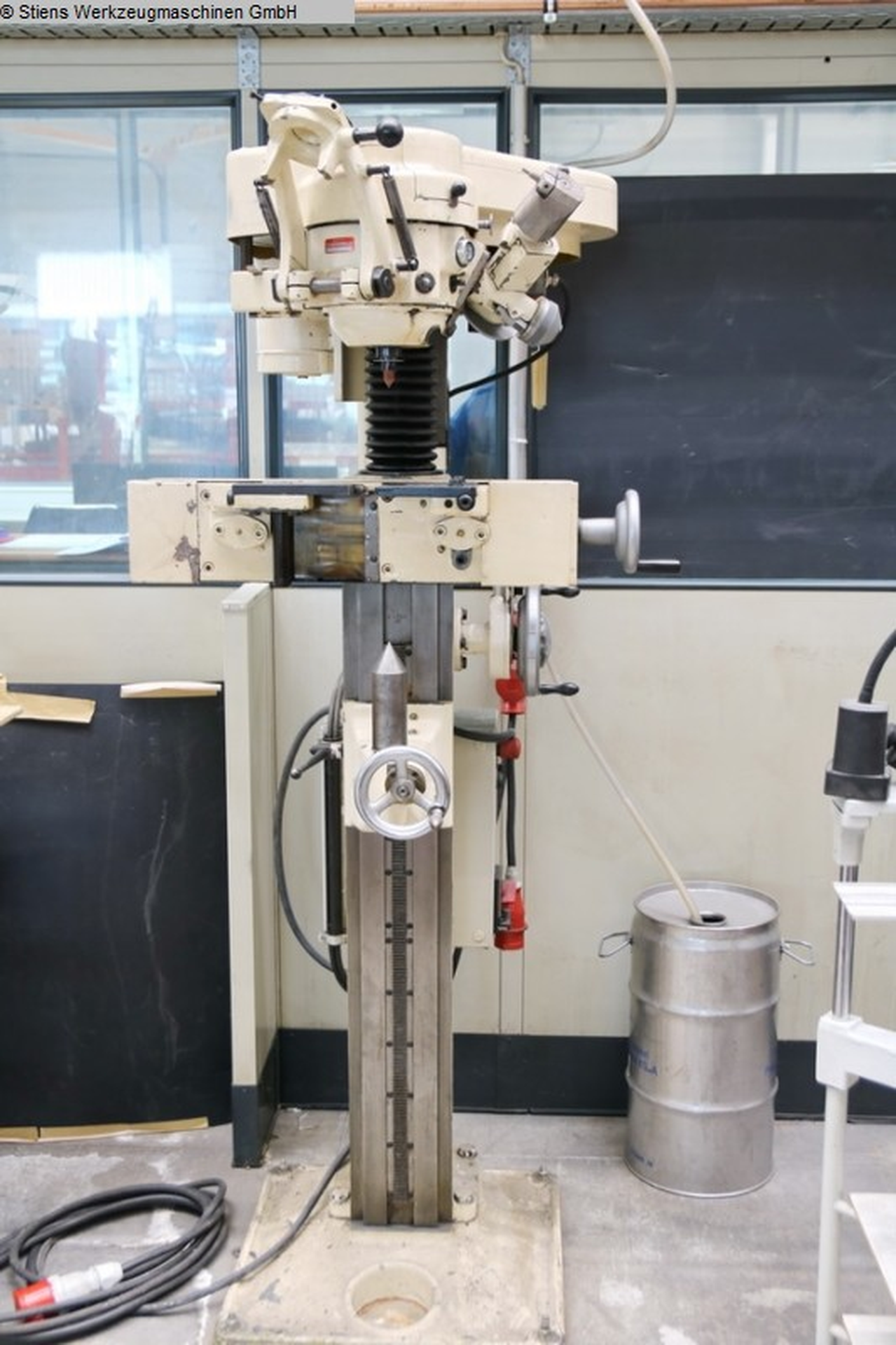 Image for product 9923774185811