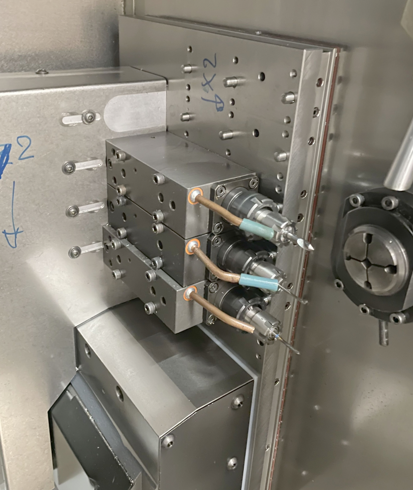 Image for product 9923752329555