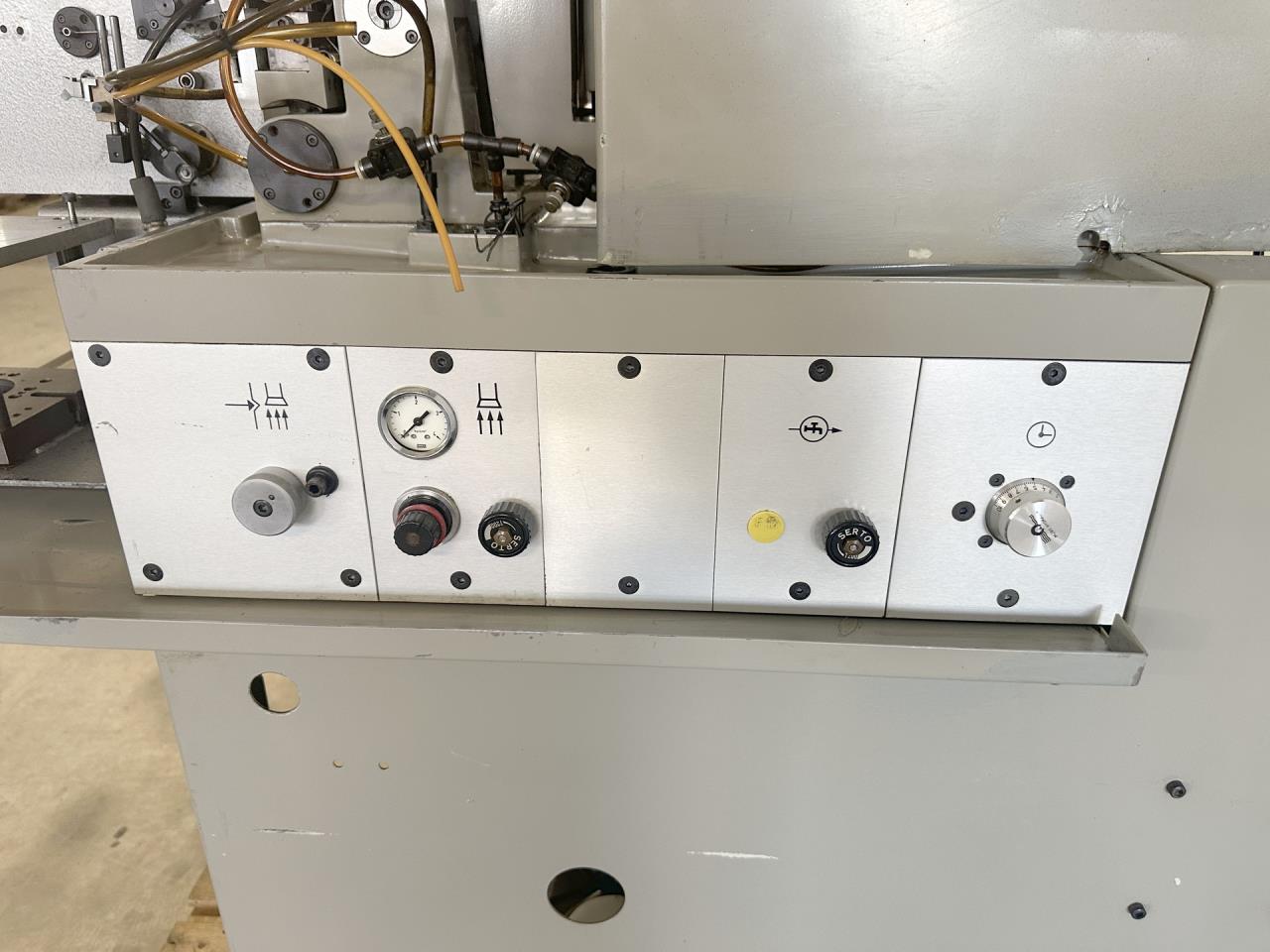 Other Machines/Pivot burnishing machine