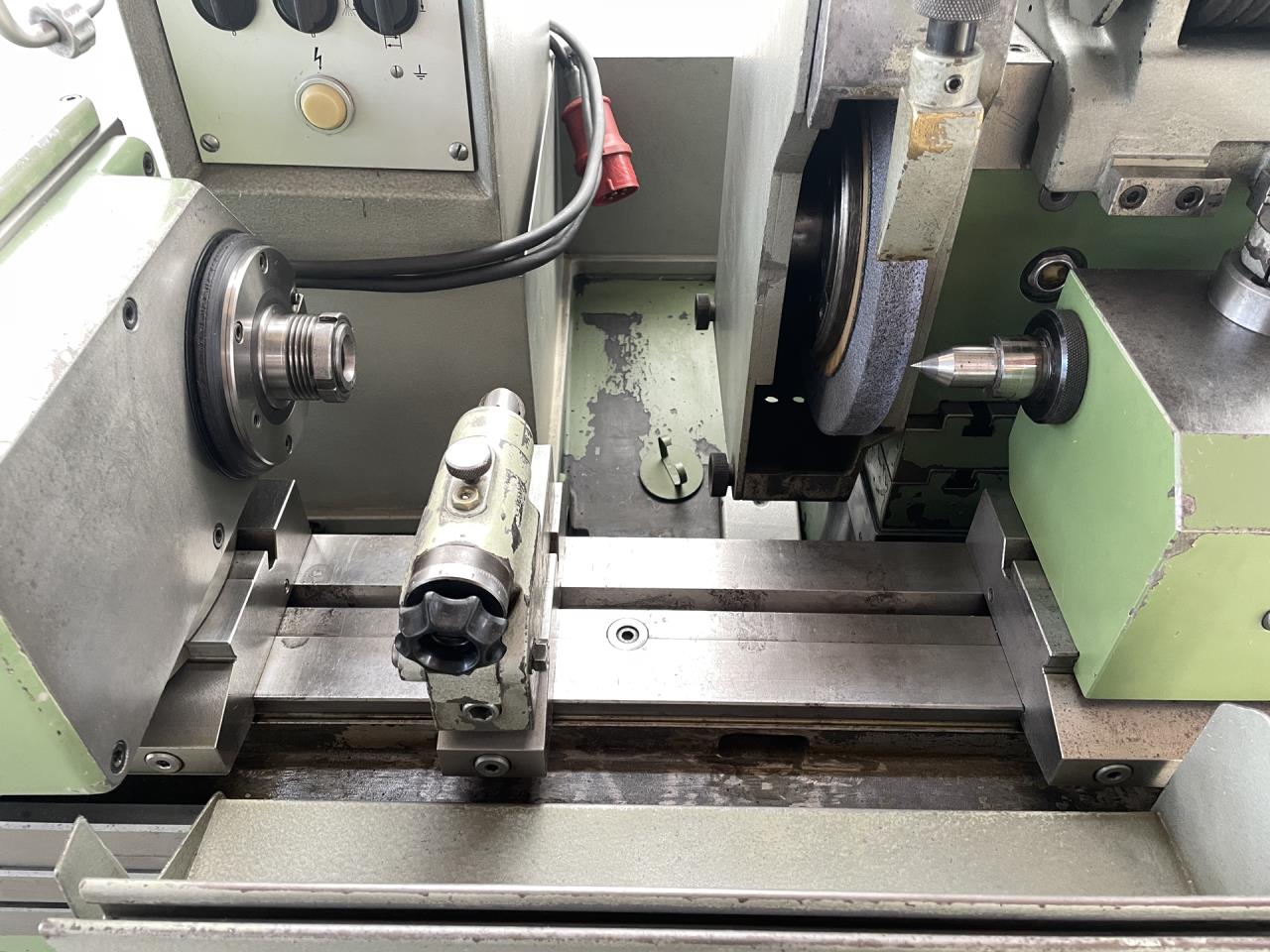 Cylindrical Grinders/Cylindrical grinder