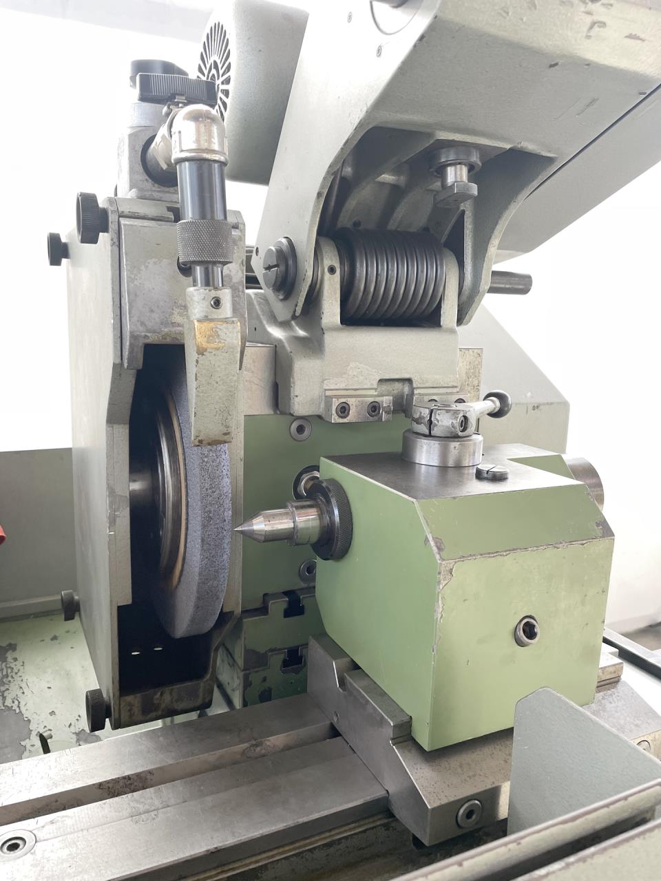 Cylindrical Grinders/Cylindrical grinder