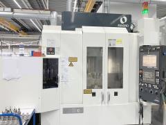 3-Achsen Bearbeitungszenter MAKINO V 33i Graphite