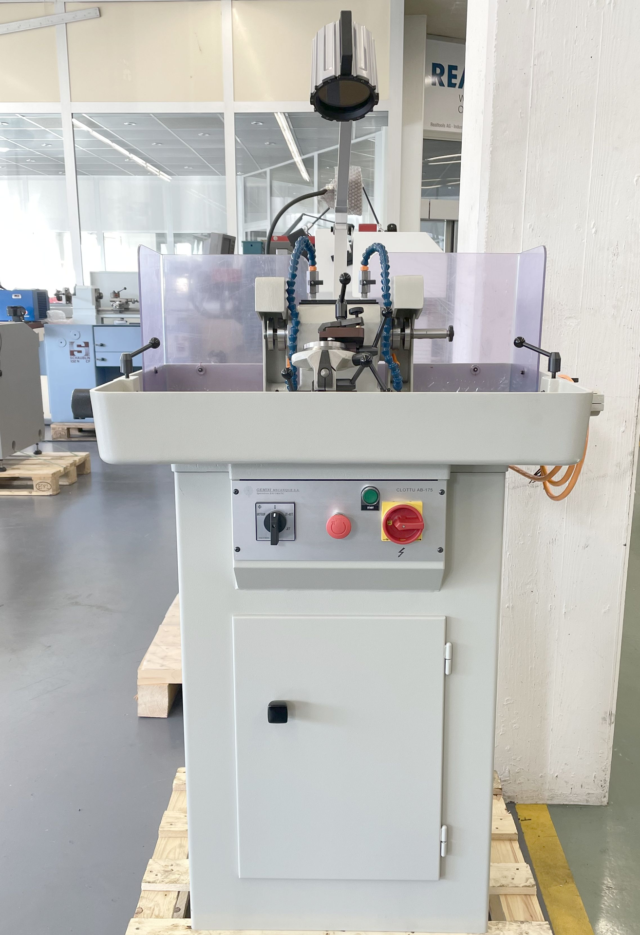 New And Used Machine Tools & Equipment