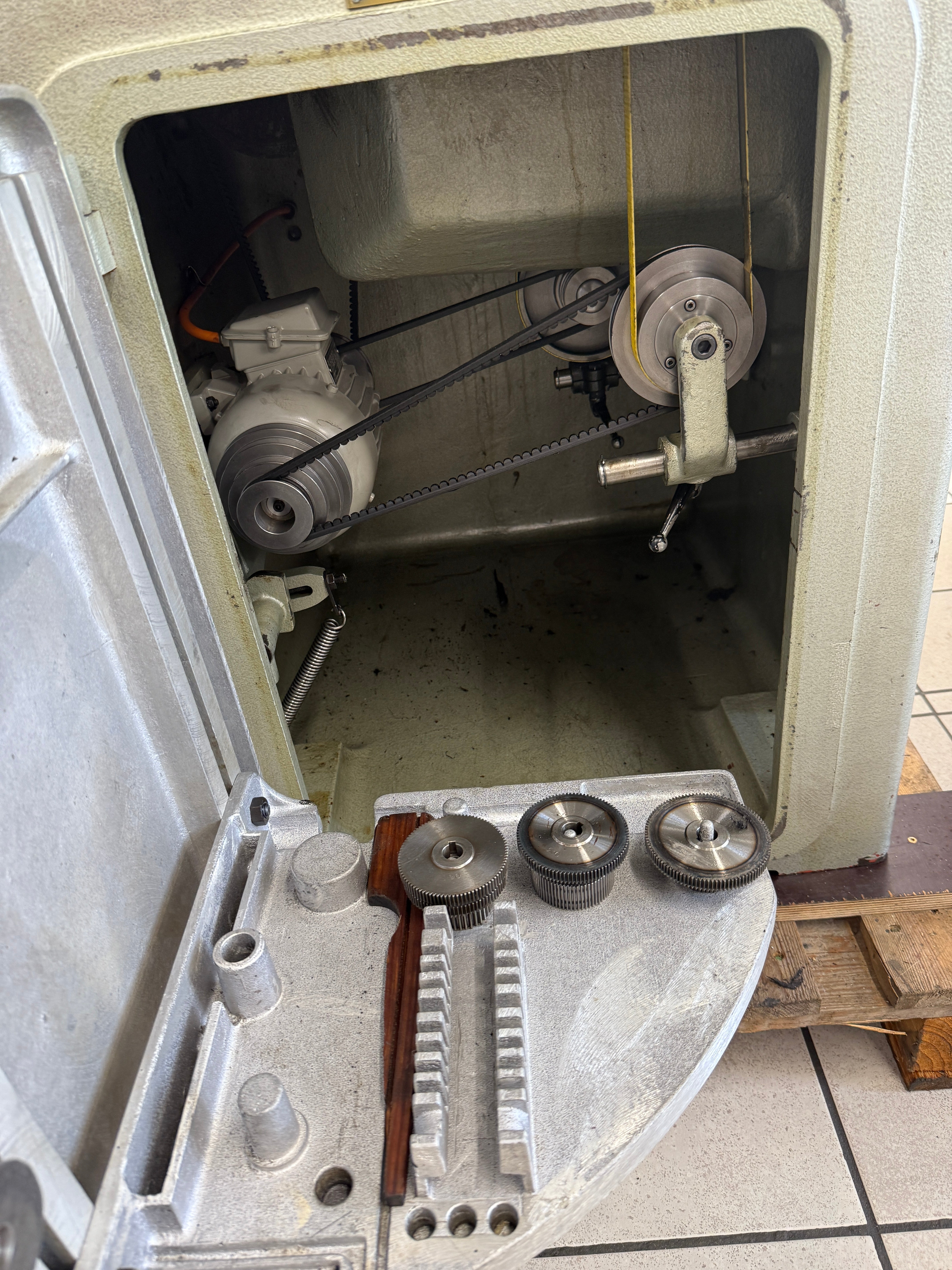 New And Used Machine Tools & Equipment